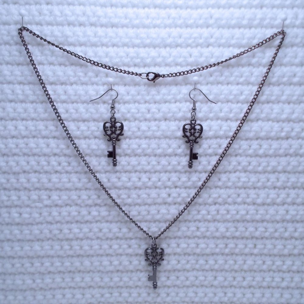 Necklace & Earrings Set No. 1 - Hekate